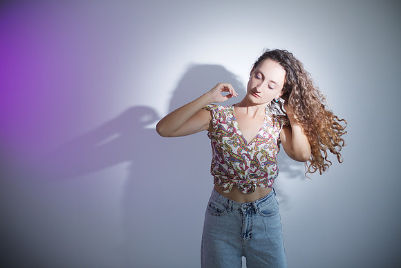 Bihter Ikiz - Singer Song Writer - Turkey and Cyprus