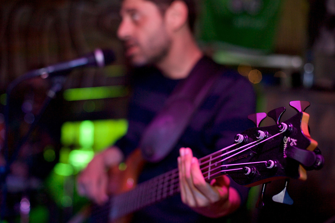 Roots Bar