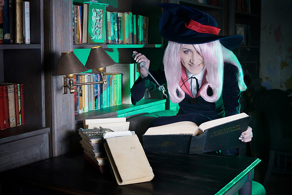 Tajfu Cosplay - Character - Sucy Manbaravan, from Little Witch Academia